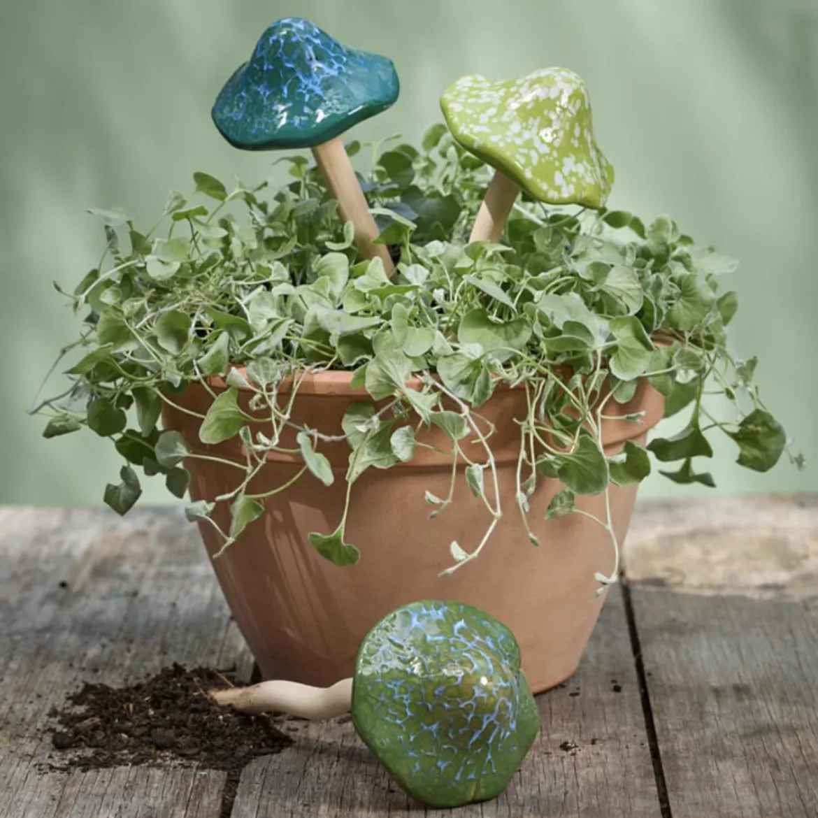Alfresco gardenware ceramic mushroom