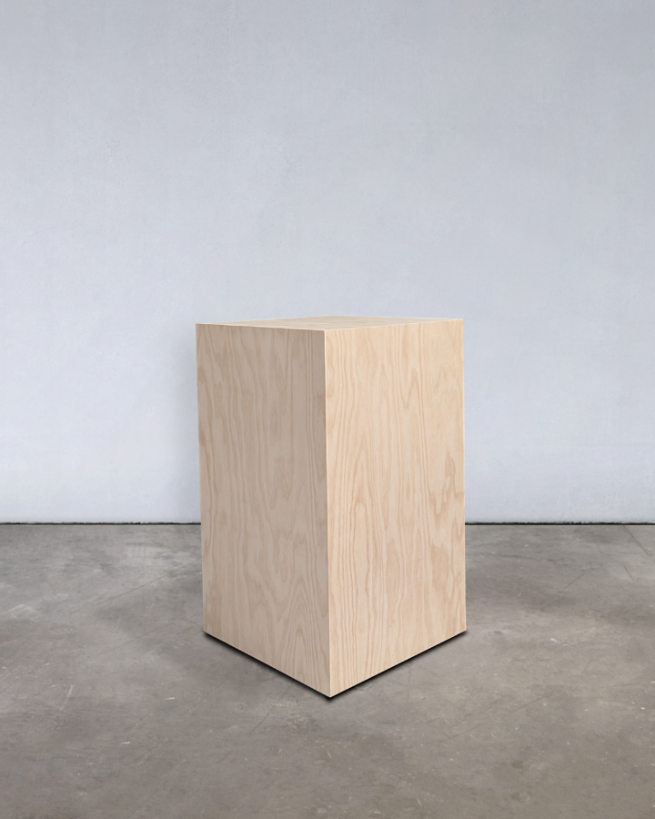Plinth with shadow line