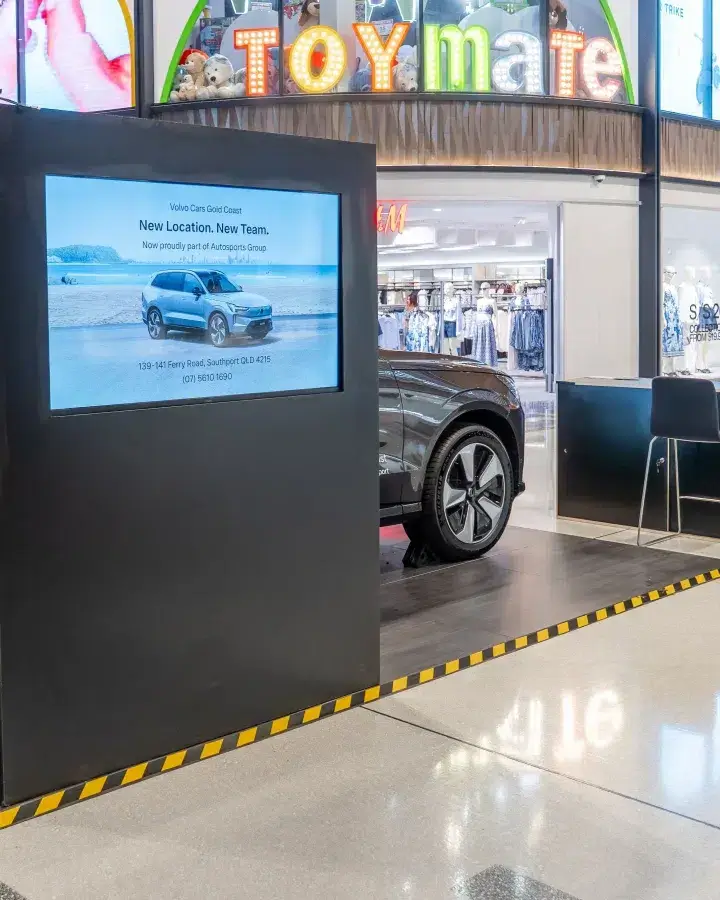 Volvo_Robina_Town_Centre_car_display_package