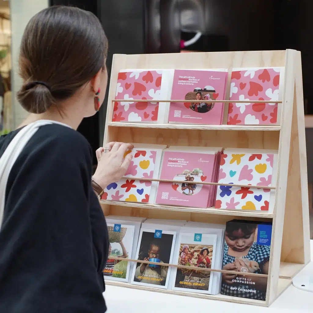 Should You Hire or Buy Your Display Furniture