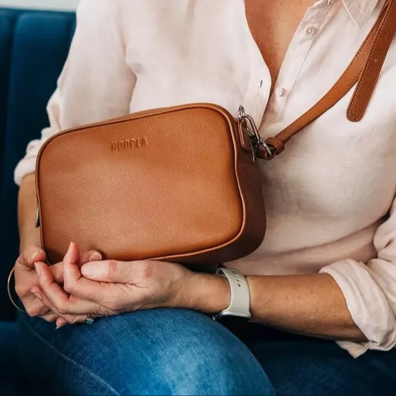 hoopla tote bags Tan Soft Crossbody