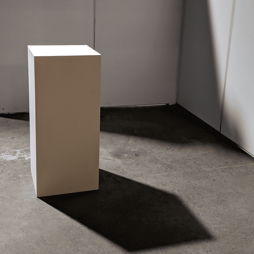 white-plinth-shadow